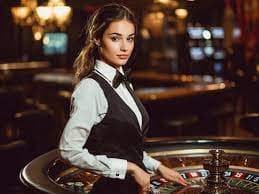 Berbagai permainan slot dan live casino yang tersedia di gokutogel