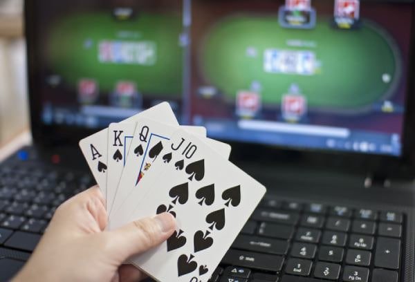 Tampilan kategori Starburst di platform gokutogel menampilkan berbagai permainan slot seperti Aviator, Sweet Bonanza, dan Fortune Tiger dengan antarmuka yang intuitif
